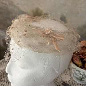 Vintage 50s Bridal Hat Cage Polka Dot Veil Bows Cream Old Hollywood Wedding